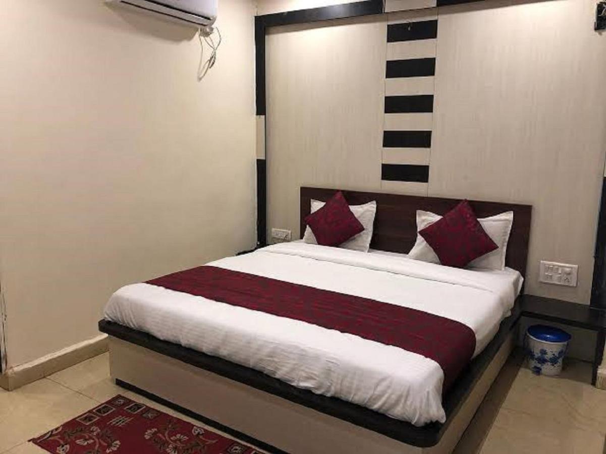Del Fox Hotel, Delhi Airport New Delhi